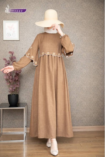 1342 Papatya Desenli Elbise - Taba 