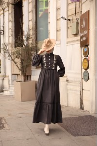 1580 Nakış Detaylı Elbise - Füme 