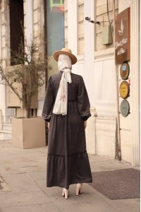1580 Nakış Detaylı Elbise - Füme 