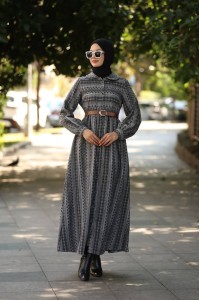 1604 Çizgili Kışlık Elbise - Siyah 